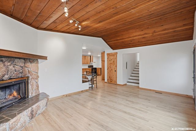 8401 Williwa Circle, Anchorage, AK 99504