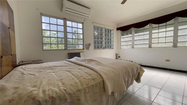 960 km 3.2 LOT A BO. GUZMAN ARRIBA, Rio Grande, PR 00745