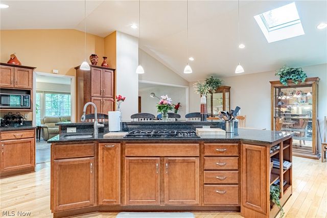6424 Creekside Trail, Solon, OH 44139