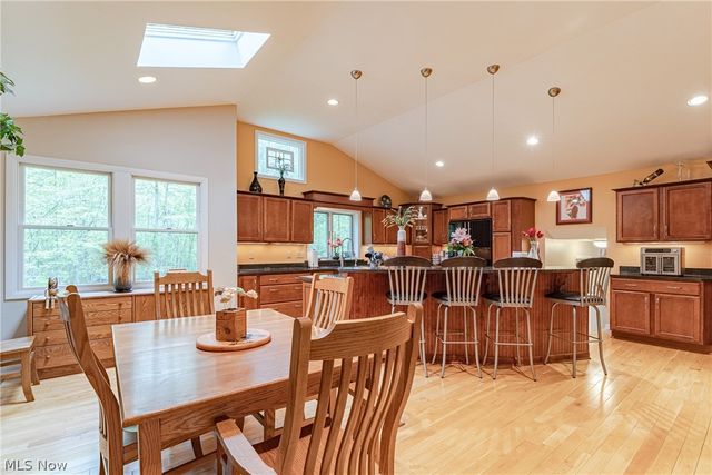 6424 Creekside Trail, Solon, OH 44139