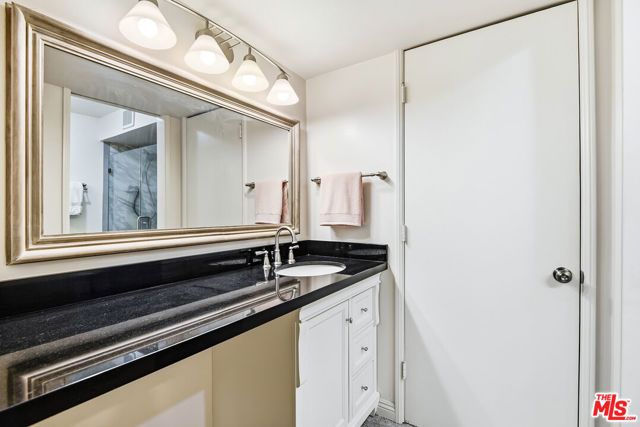 6425 Green Valley Circle 304, Culver City, CA 90230