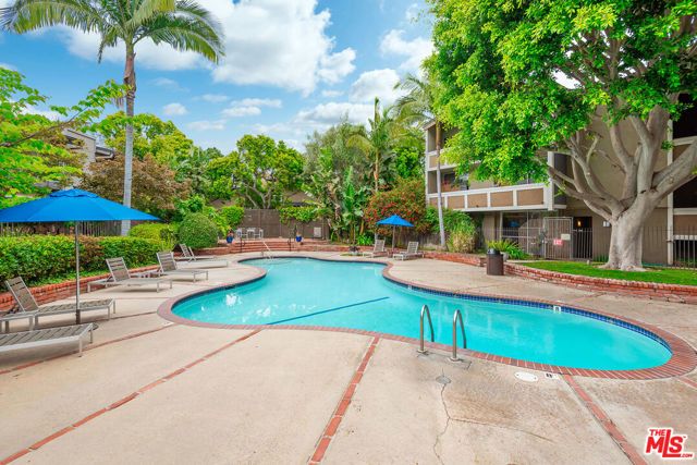 6425 Green Valley Circle 304, Culver City, CA 90230