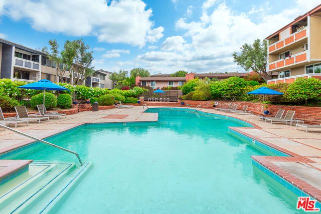 6425 Green Valley Circle 304, Culver City, CA 90230