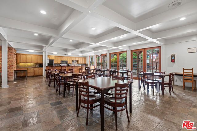 6425 Green Valley Circle 304, Culver City, CA 90230