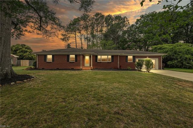 1120 Chesslawn CIR E, Chesapeake, VA 23320