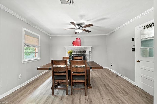 1120 Chesslawn CIR E, Chesapeake, VA 23320