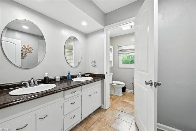 1120 Chesslawn CIR E, Chesapeake, VA 23320