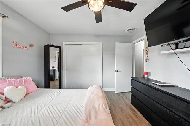 1120 Chesslawn CIR E, Chesapeake, VA 23320