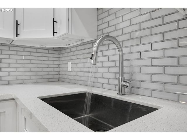 8778 N Newman Ave, Portland, OR 97203