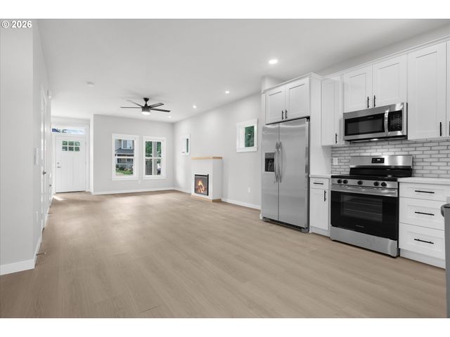 8778 N Newman Ave, Portland, OR 97203