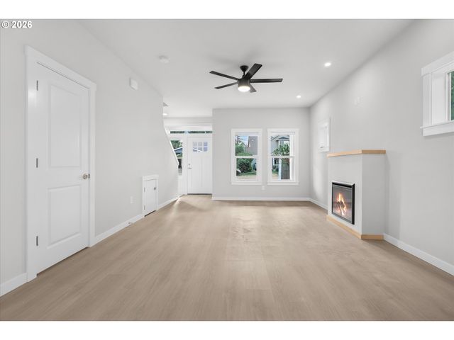 8778 N Newman Ave, Portland, OR 97203