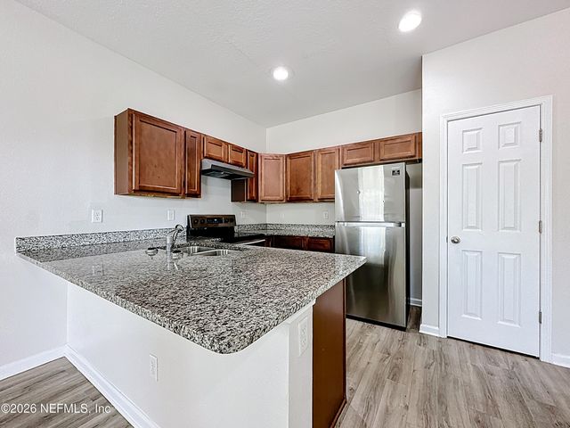 3551 RAIN FOREST Drive W, Jacksonville, FL 32277