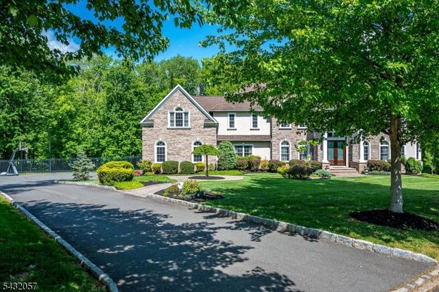 7 Alton Way, Scotch Plains Twp., NJ 07076