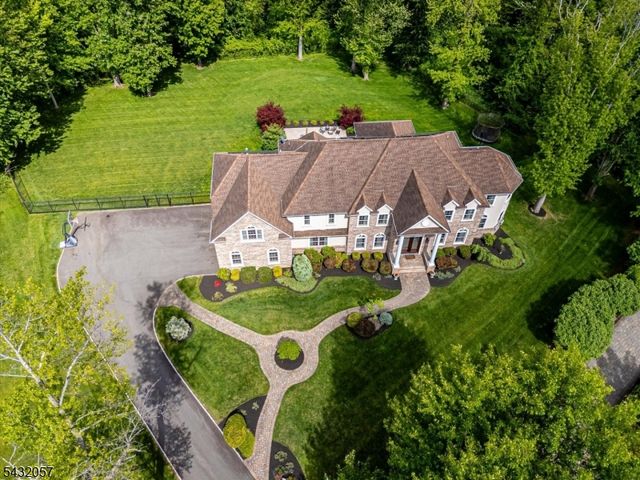 7 Alton Way, Scotch Plains Twp., NJ 07076