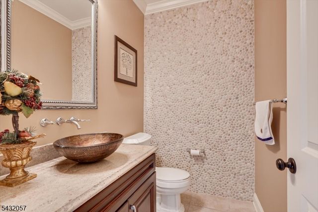 7 Alton Way, Scotch Plains Twp., NJ 07076