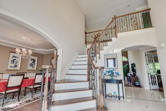 7 Alton Way, Scotch Plains Twp., NJ 07076