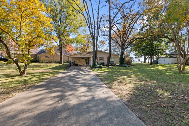 203 Shoreline Drive, Star Harbor, TX 75148