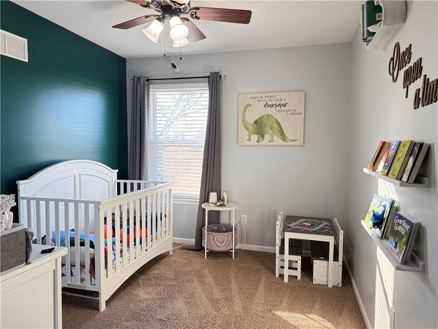 800 20TH Avenue S, Greenwood, MO 64034