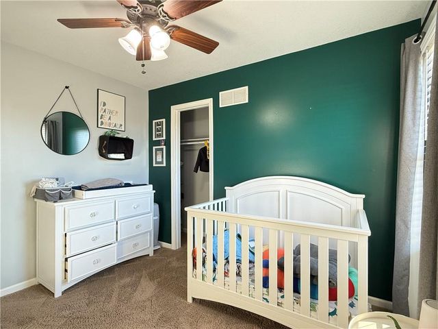 800 20TH Avenue S, Greenwood, MO 64034