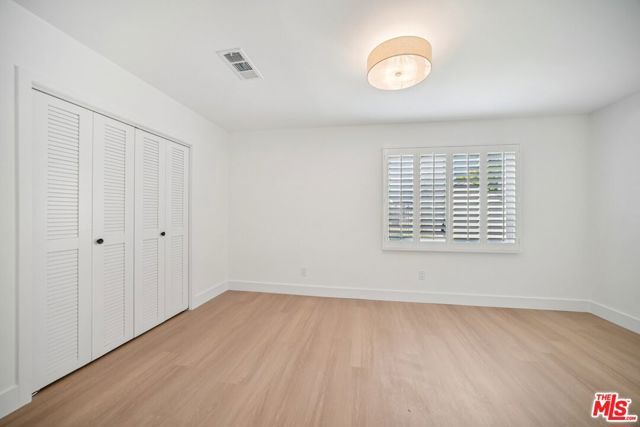 8061 Hesperia Avenue, Reseda (los Angeles), CA 91335