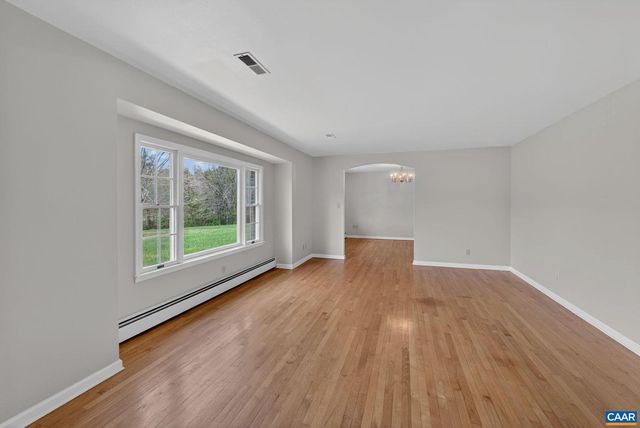 10694 ROCKFISH VALLEY HWY, Afton, VA 22920