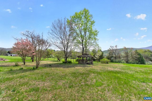10694 ROCKFISH VALLEY HWY, Afton, VA 22920