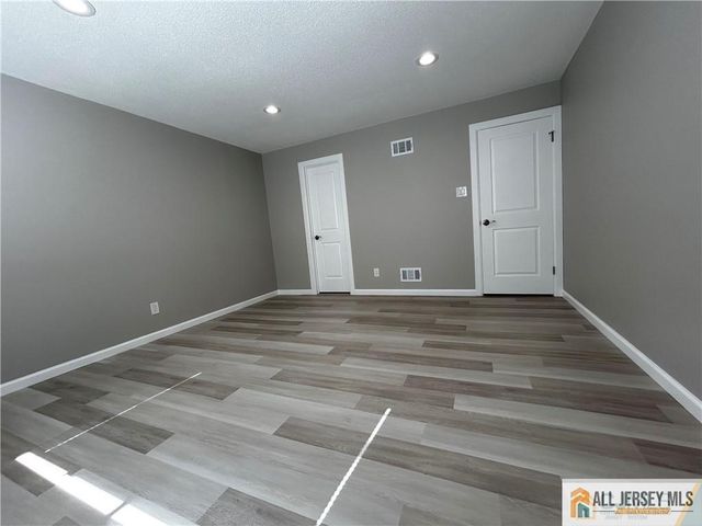 13 Sweetgum Lane, South Brunswick, NJ 08852