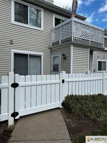 13 Sweetgum Lane, South Brunswick, NJ 08852