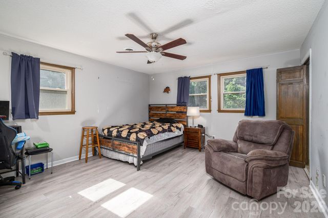809 Spring Street, Cherryville, NC 28021