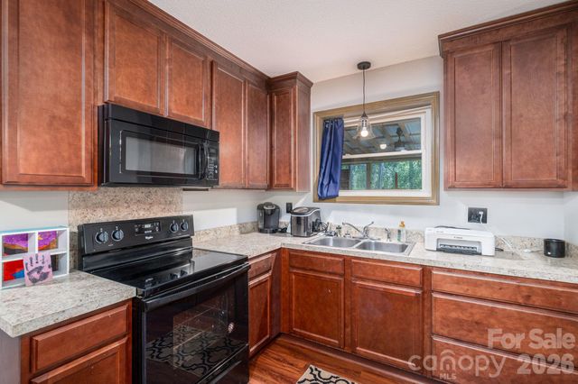 809 Spring Street, Cherryville, NC 28021