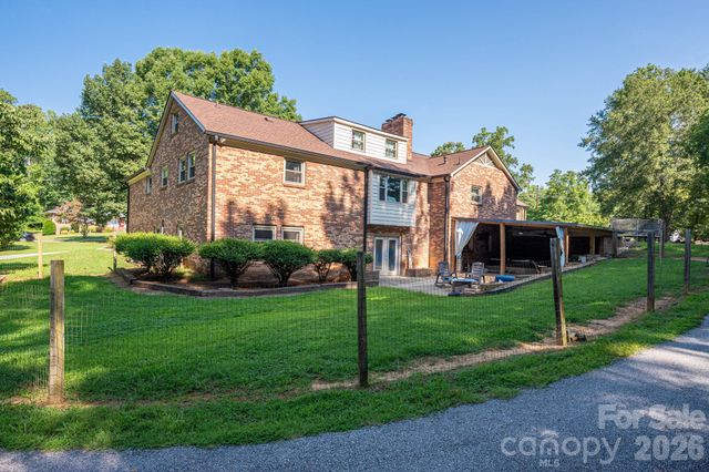 809 Spring Street, Cherryville, NC 28021
