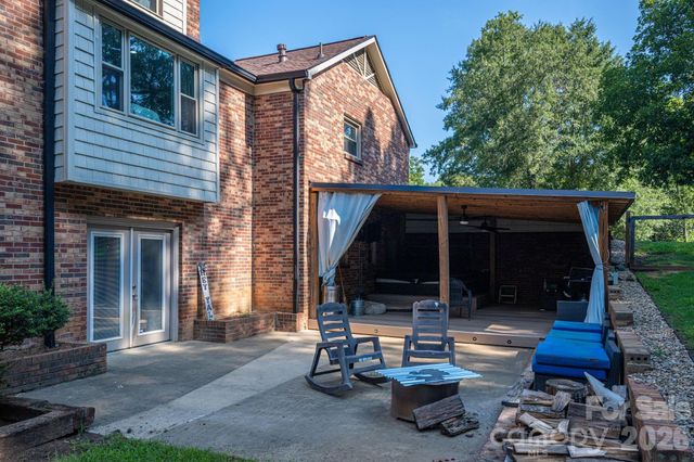 809 Spring Street, Cherryville, NC 28021