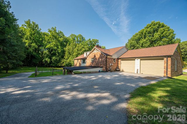 809 Spring Street, Cherryville, NC 28021