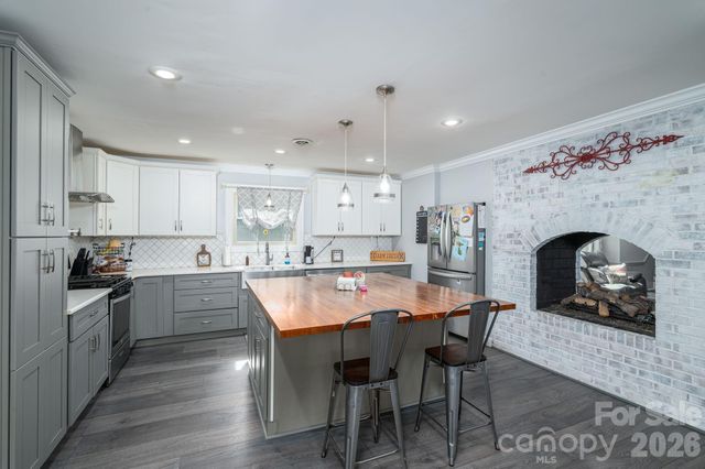 809 Spring Street, Cherryville, NC 28021
