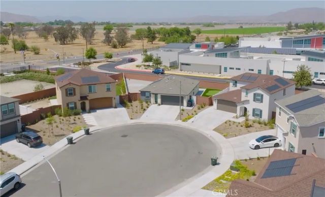 1402 Braided Mane Drive, San Jacinto, CA 92582