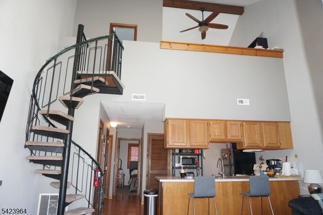 4 Greg Norman Ct 4, Vernon Twp., NJ 07462
