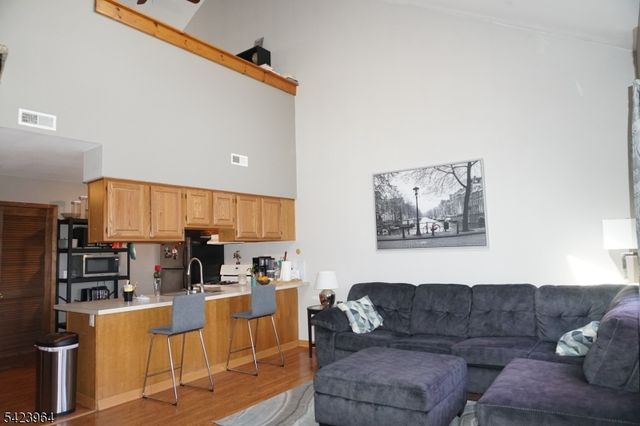 4 Greg Norman Ct 4, Vernon Twp., NJ 07462