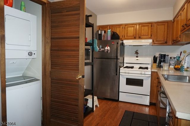 4 Greg Norman Ct 4, Vernon Twp., NJ 07462
