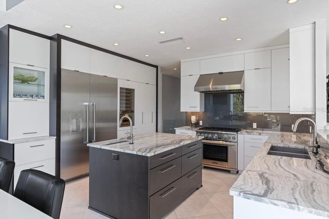 9000 SHAWN PARK PLACE, Orlando, FL 32819