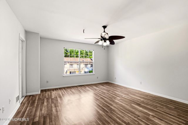 520 Davids Court, Lakewood, NJ 08701