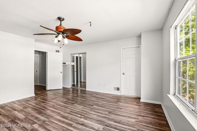 520 Davids Court, Lakewood, NJ 08701