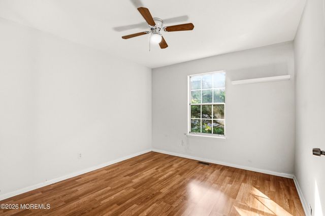 520 Davids Court, Lakewood, NJ 08701