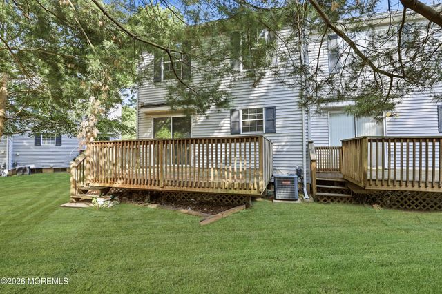 520 Davids Court, Lakewood, NJ 08701