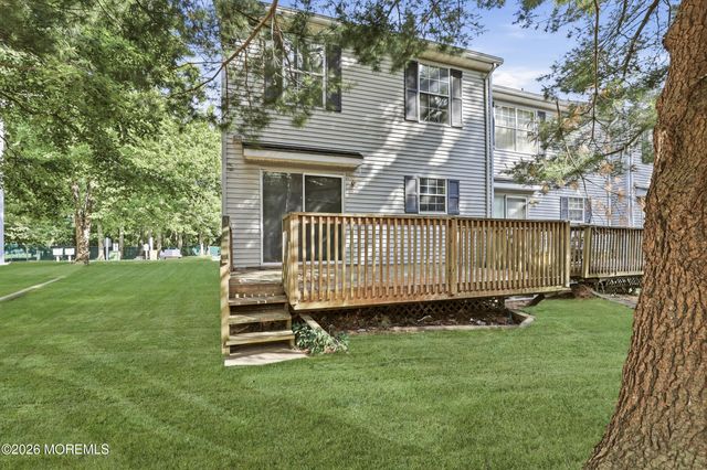 520 Davids Court, Lakewood, NJ 08701