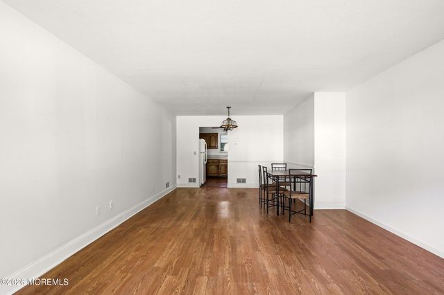 520 Davids Court, Lakewood, NJ 08701