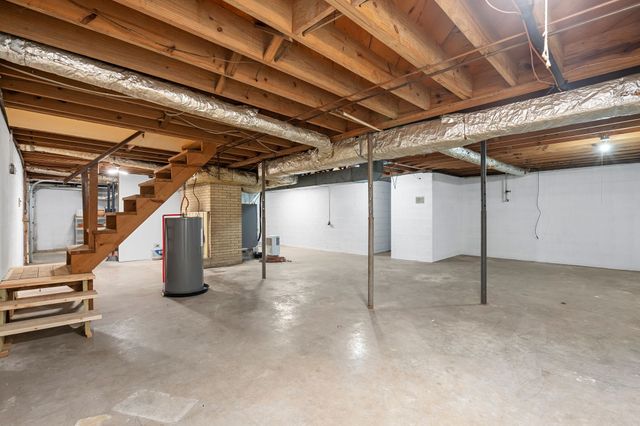 2337 Les Robinson Rd, Columbia, TN 38401