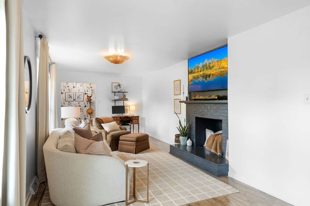 2337 Les Robinson Rd, Columbia, TN 38401