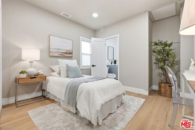 6015 Keniston Avenue, Los Angeles, CA 90043