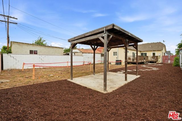 6015 Keniston Avenue, Los Angeles, CA 90043