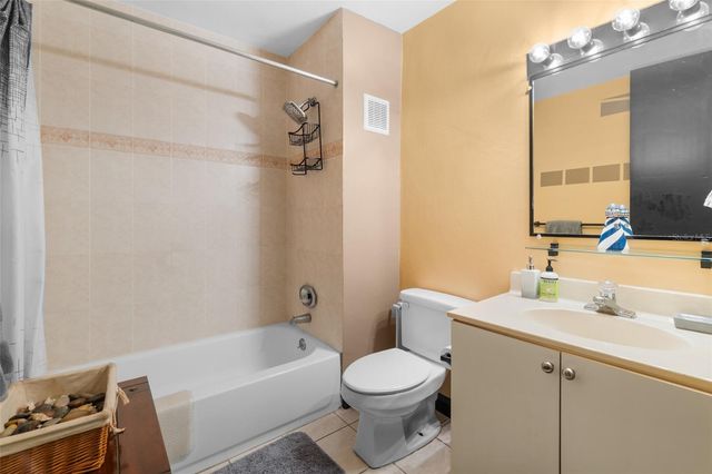 330 RESIDENCES AT ESCORIAL 1610, Carolina, PR 00987